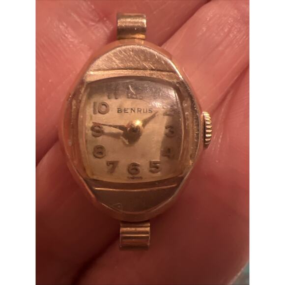 Lot Of 3 Vintage Ladies Watches Elgin, Lorus, & Benrus 10k RPG Read main image 4